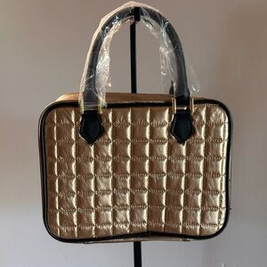NWOT For Your Eases Only Cosmetic Make- Up Bag Gold Tone Quilted Gold Hardware
